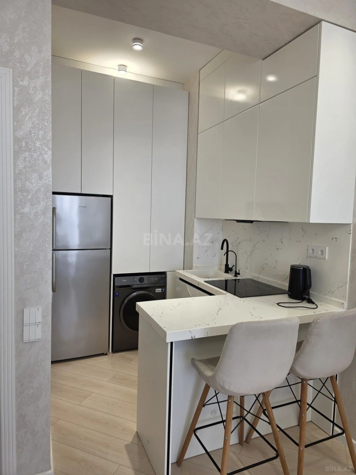 Kirayə verilir 2 otaqlı mənzil 70 m²