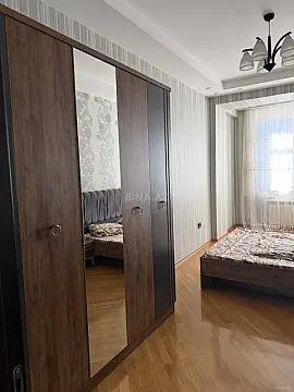 Kirayə verilir 2 otaqlı mənzil 96 m²