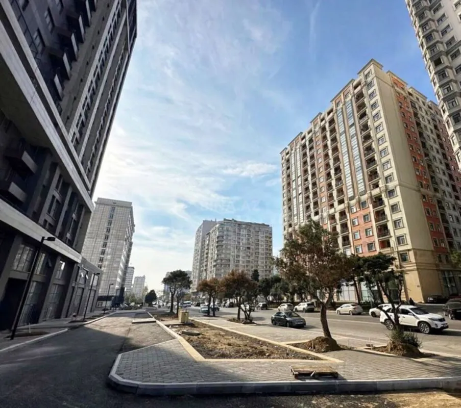 Kirayə verilir 3 otaqlı mənzil 114 m²