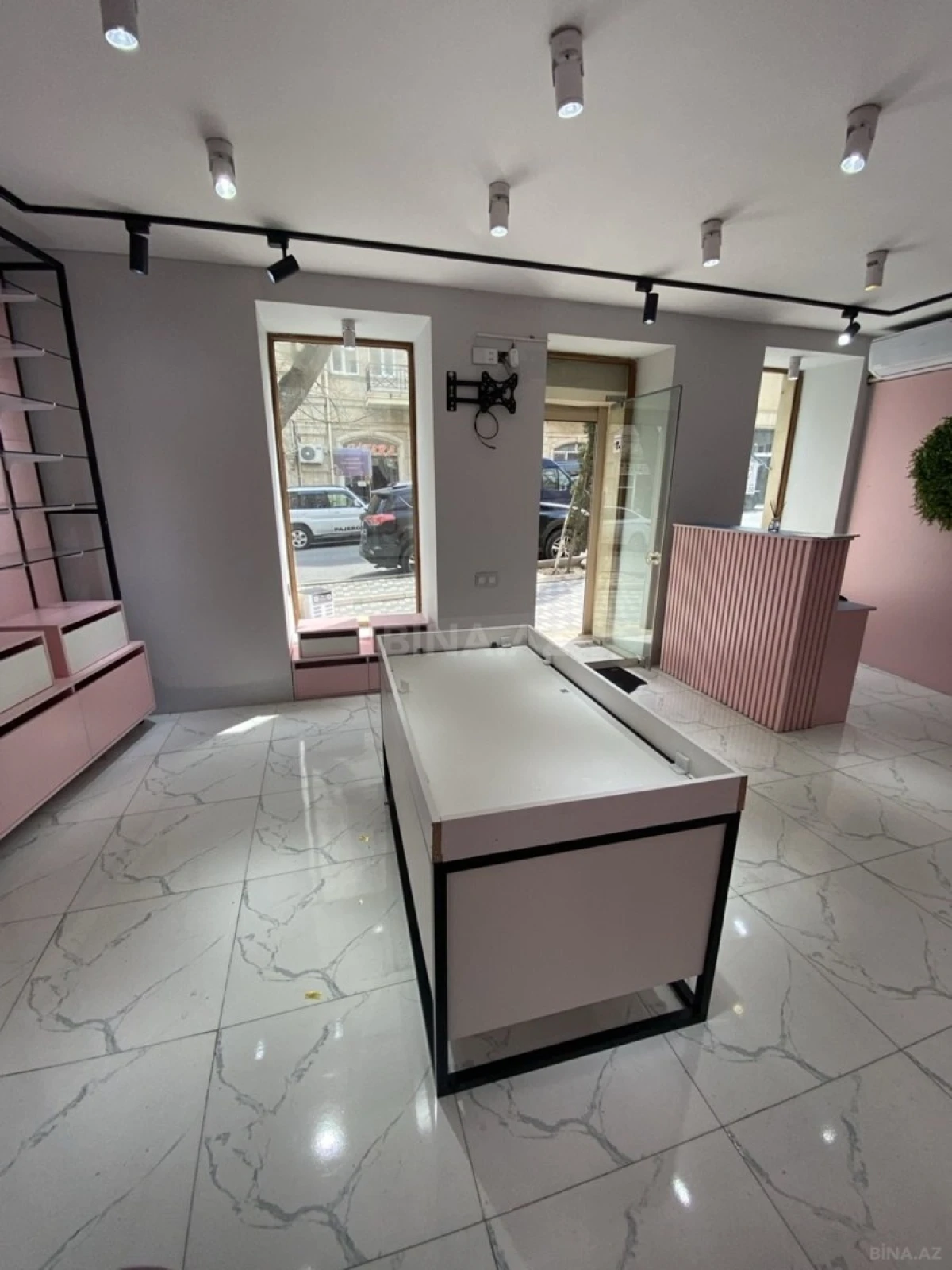 Kirayə verilir obyekt 36 m²