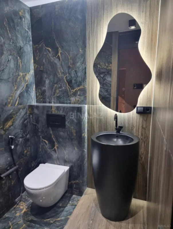 Satılır 2 otaqlı mənzil 67 m²