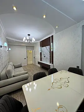 Satılır 3 otaqlı mənzil 113 m²