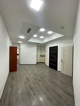 Kirayə verilir 3 otaqlı ofis 110 m²