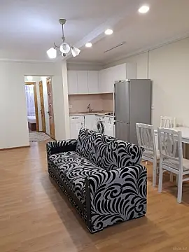 Kirayə verilir 2 otaqlı mənzil 50 m²