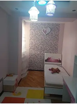 Satılır 3 otaqlı mənzil 122 m²