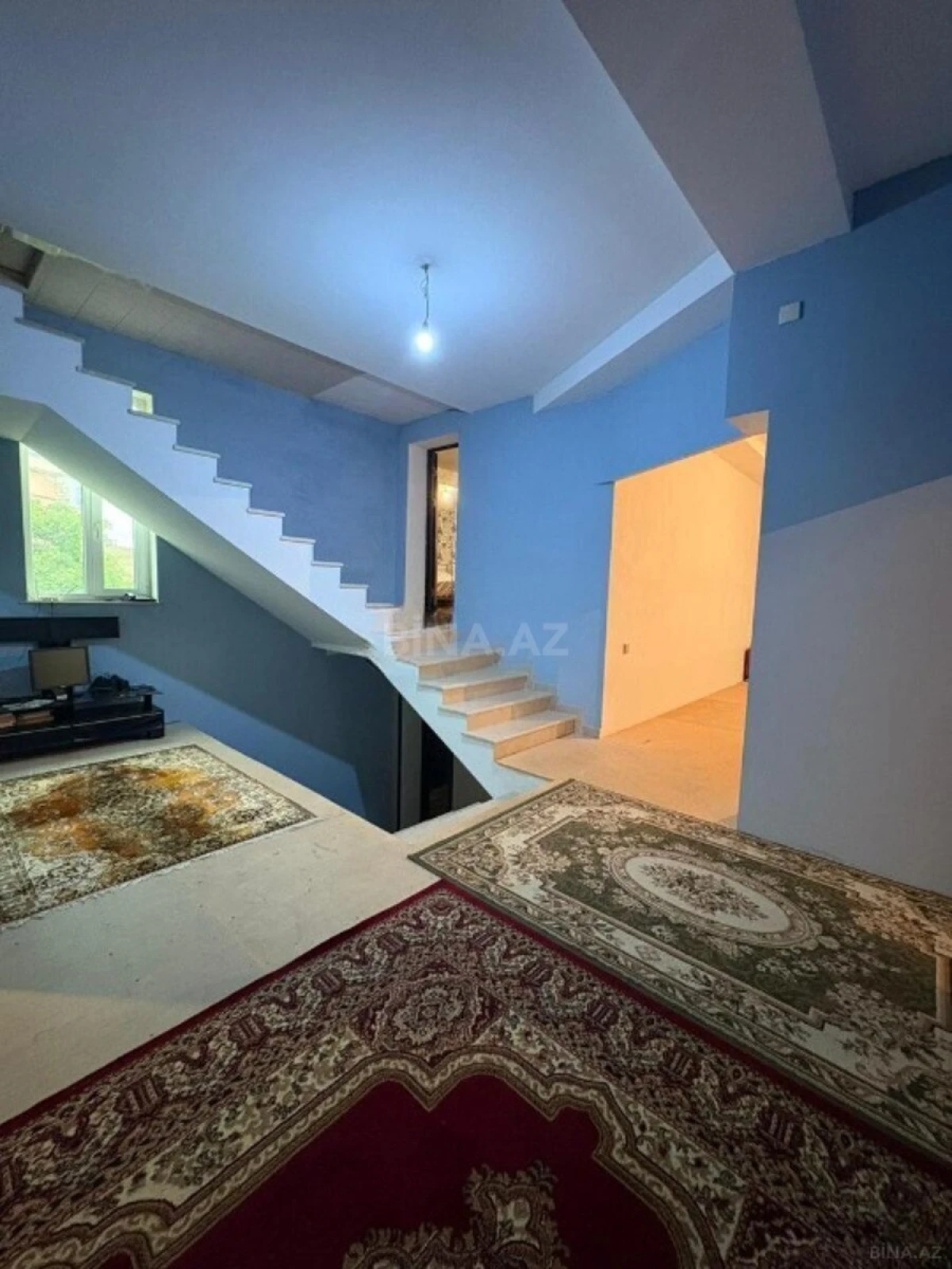 Satılır 7 otaqlı həyət evi 400 m²
