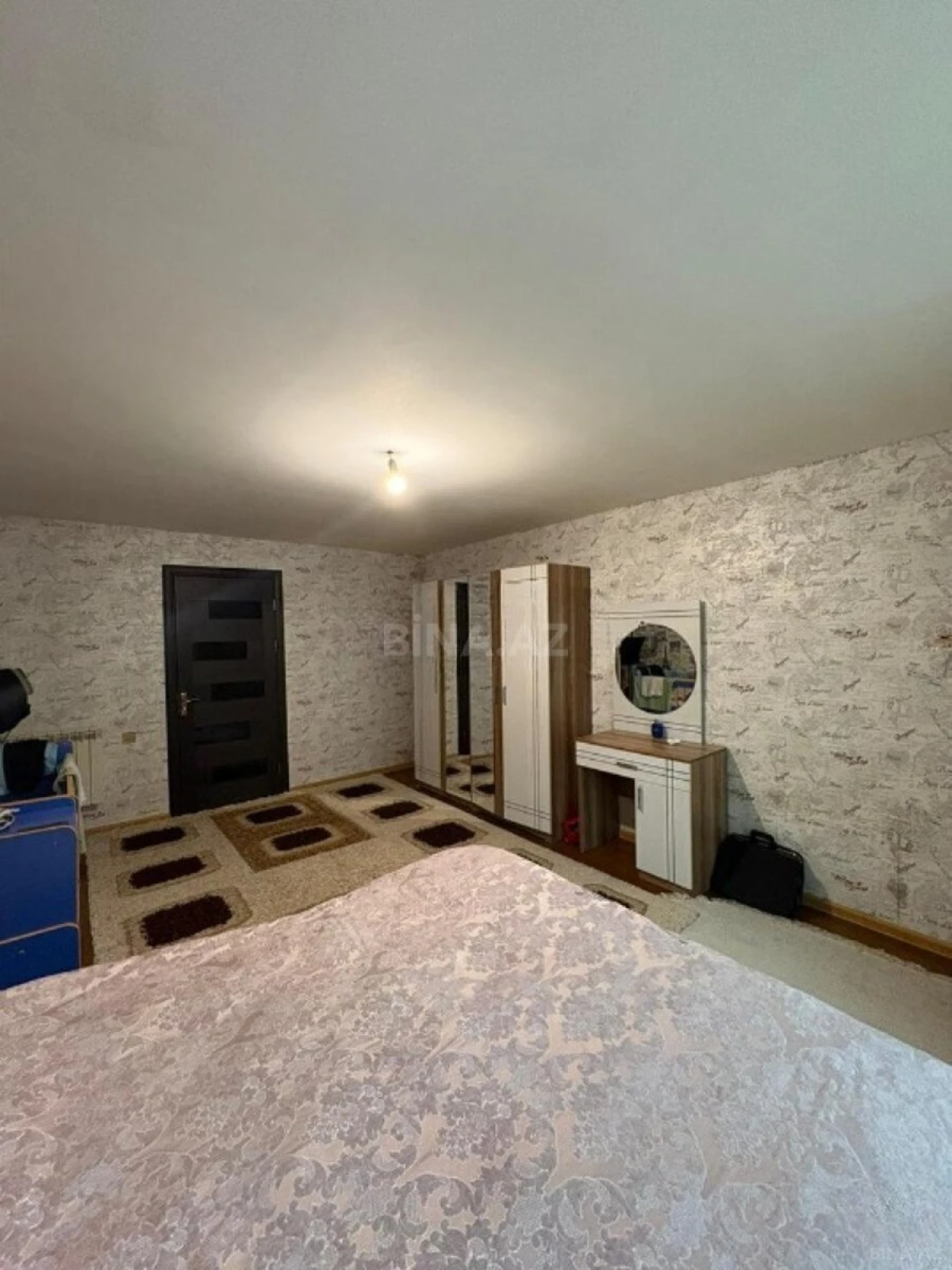 Satılır 7 otaqlı həyət evi 400 m²