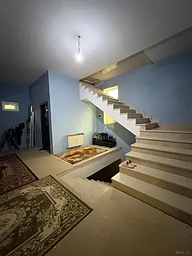Satılır 7 otaqlı həyət evi 400 m²