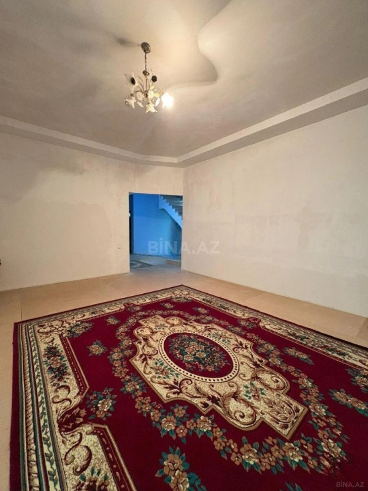Satılır 7 otaqlı həyət evi 400 m²