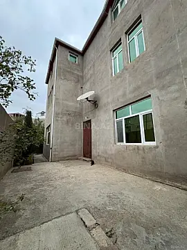 Satılır 7 otaqlı həyət evi 400 m² — Bakı, Badamdar 7 otaq 400.00 m²