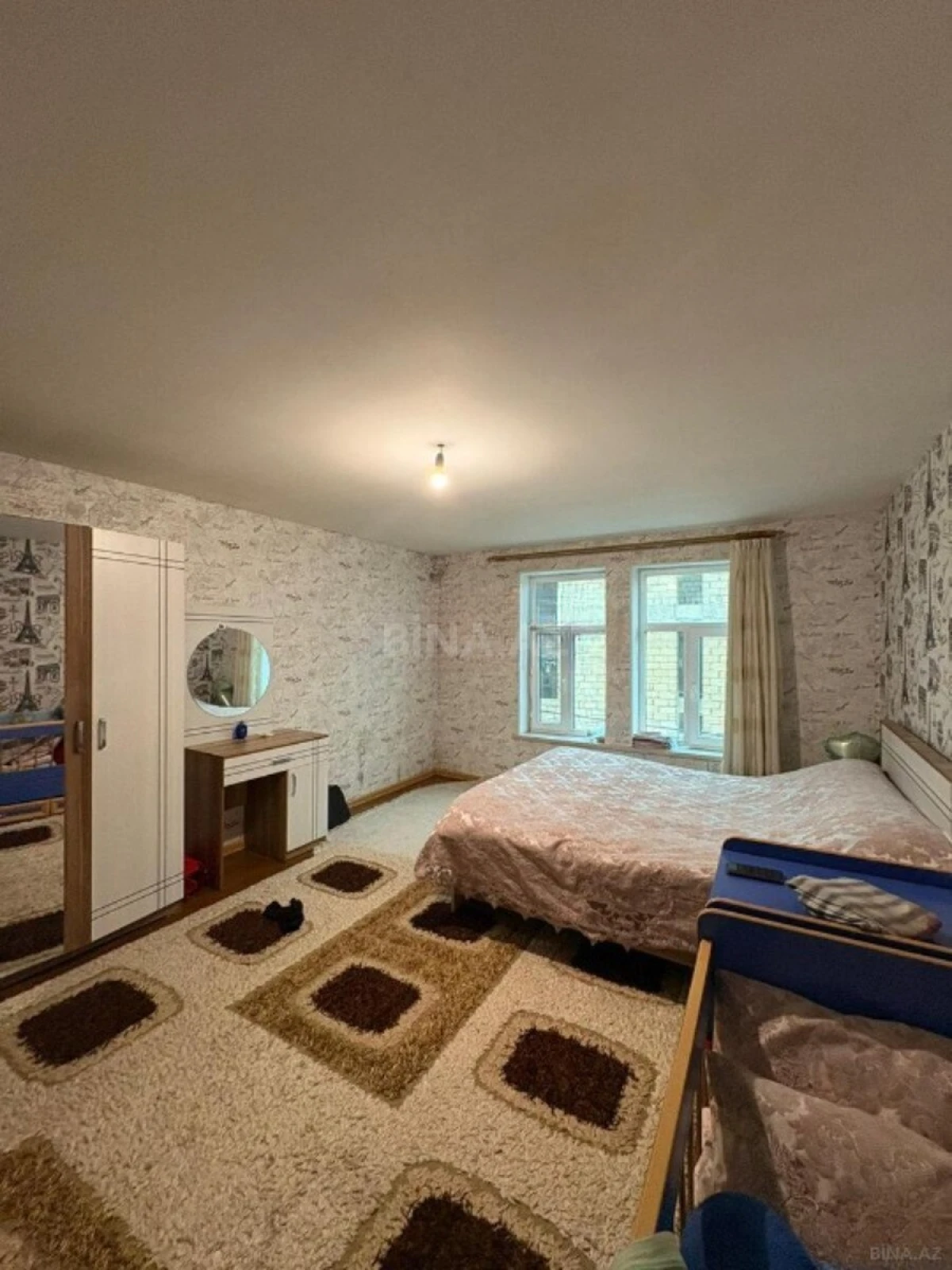 Satılır 7 otaqlı həyət evi 400 m²