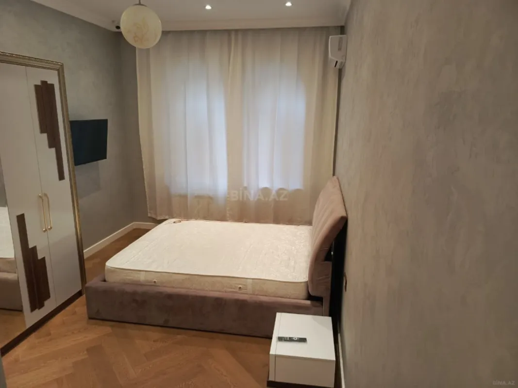 Kirayə verilir 3 otaqlı mənzil 170 m²