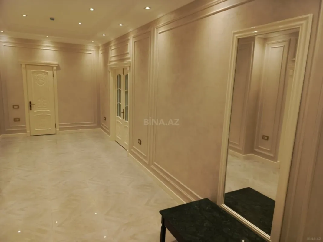 Kirayə verilir 3 otaqlı mənzil 170 m²