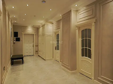 Kirayə verilir 3 otaqlı mənzil 170 m²
