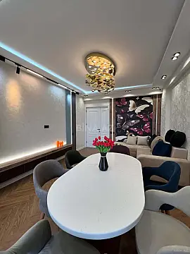 Satılır 3 otaqlı mənzil 110 m²