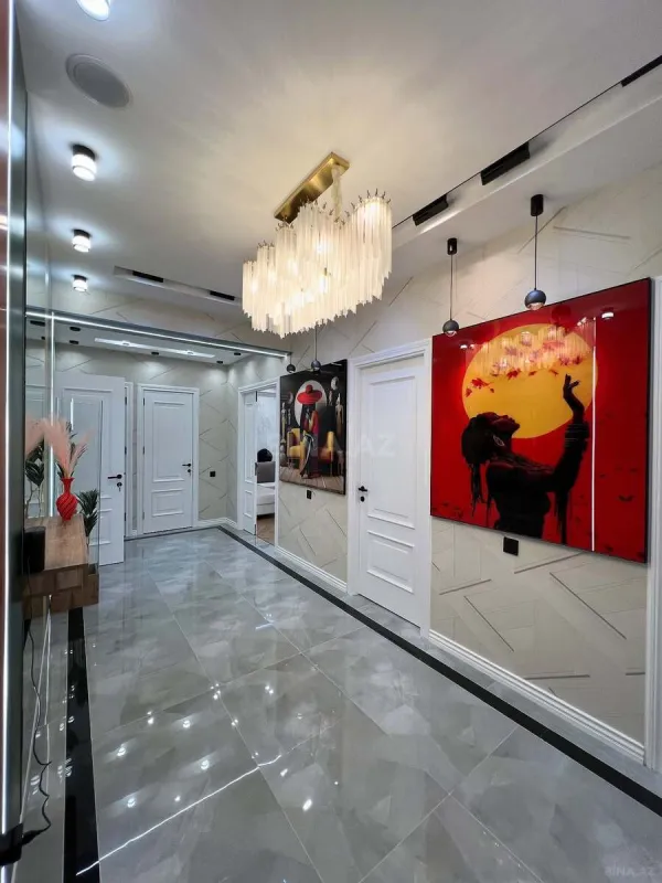 Satılır 3 otaqlı mənzil 110 m²