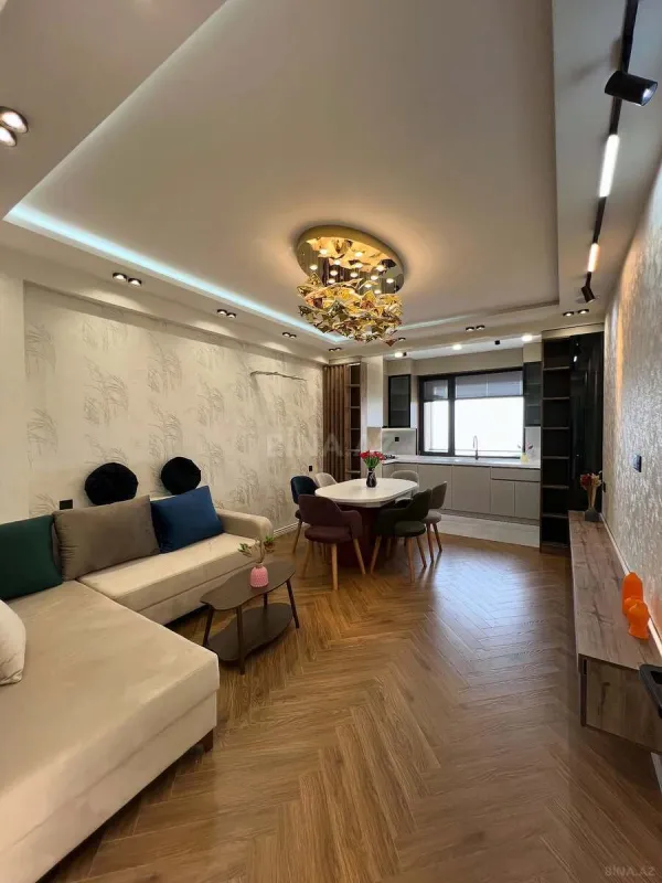 Satılır 3 otaqlı mənzil 110 m²