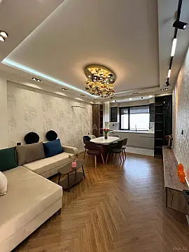 Satılır 3 otaqlı mənzil 110 m²