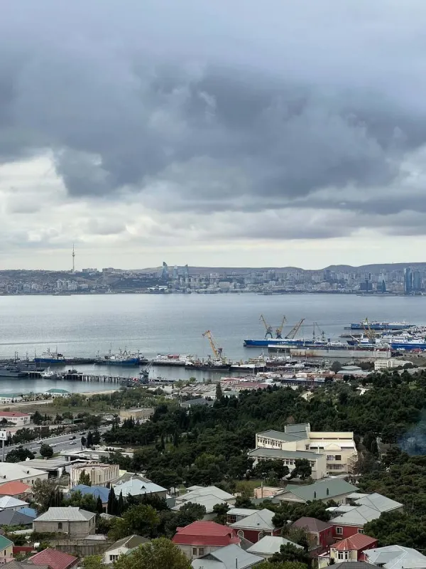 Satılır 3 otaqlı mənzil 110 m²