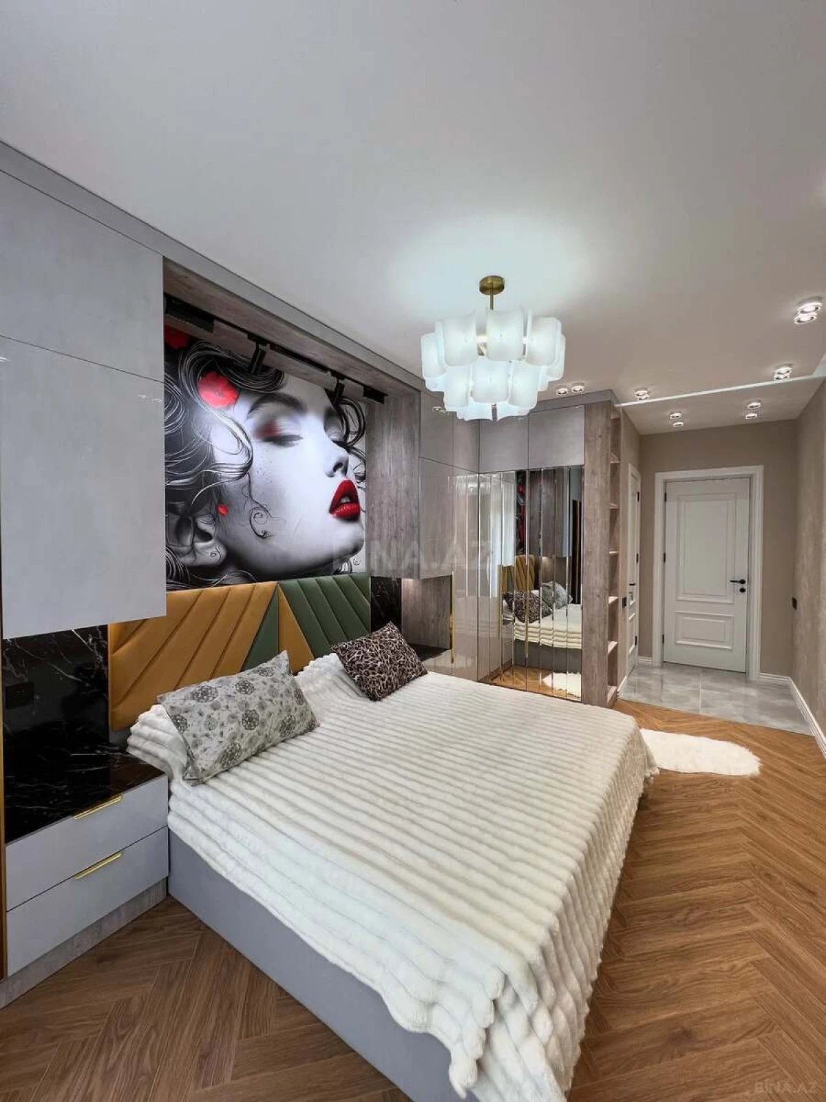 Satılır 3 otaqlı mənzil 110 m²