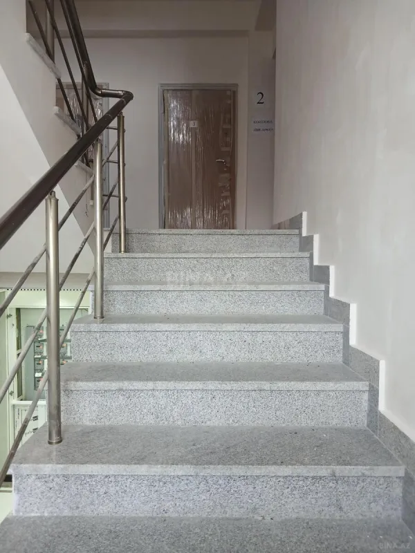 Satılır 2 otaqlı mənzil 64 m²