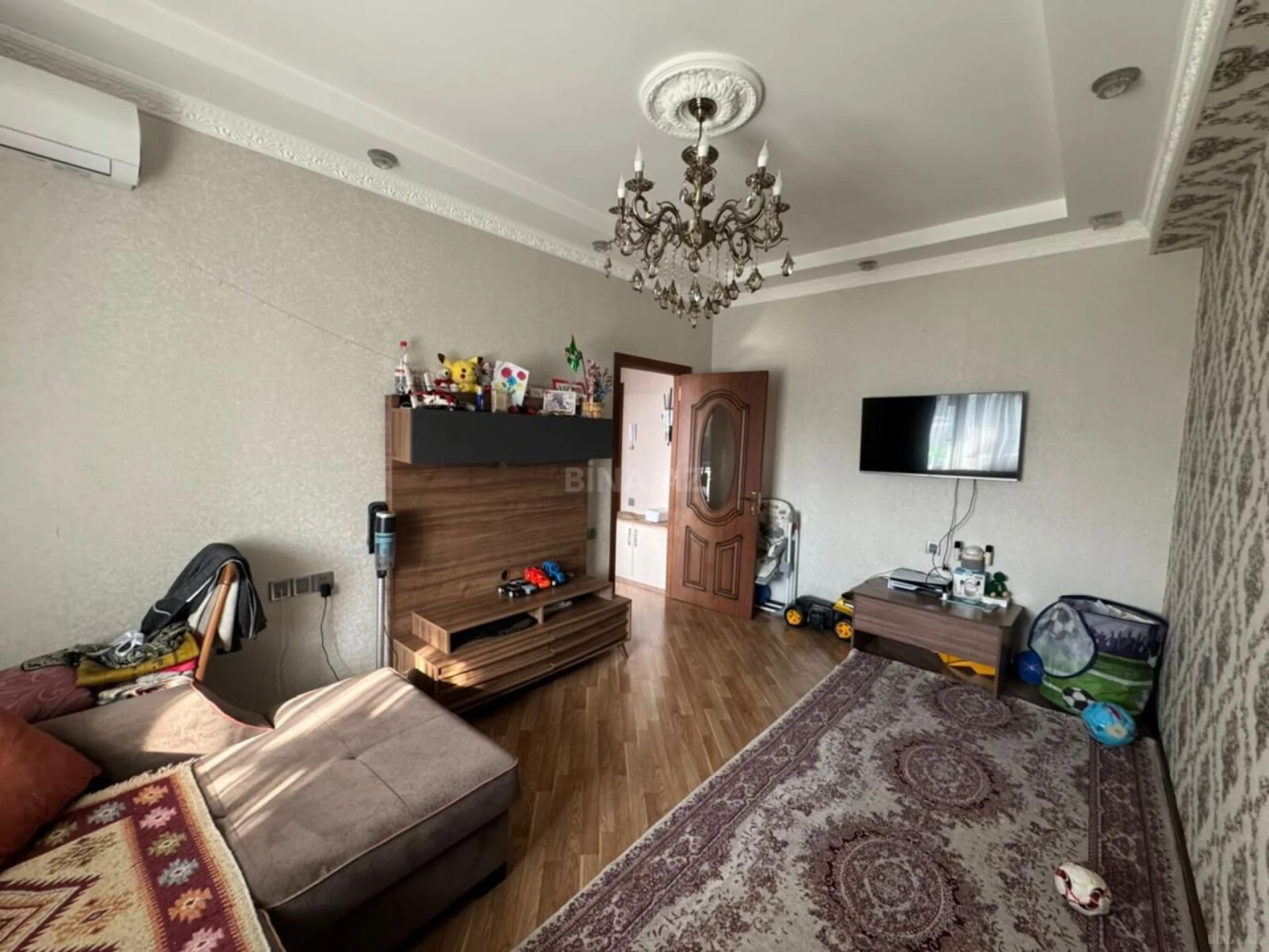 Satılır 2 otaqlı mənzil 65 m²