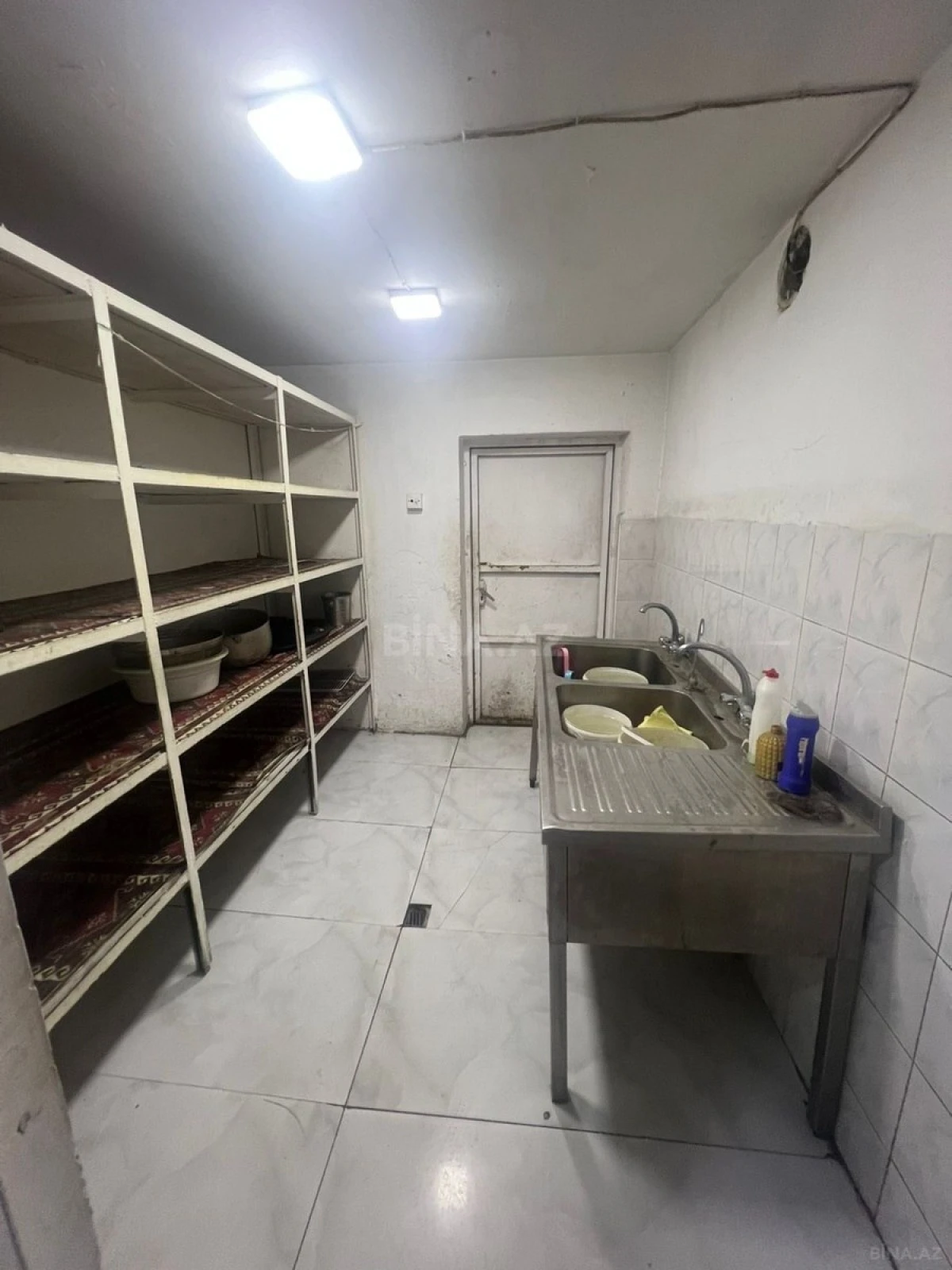 Kirayə verilir obyekt 700 m²