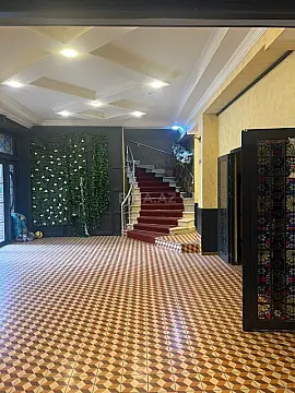 Kirayə verilir obyekt 700 m²