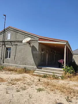 Satılır 4 otaqlı həyət evi 162 m²