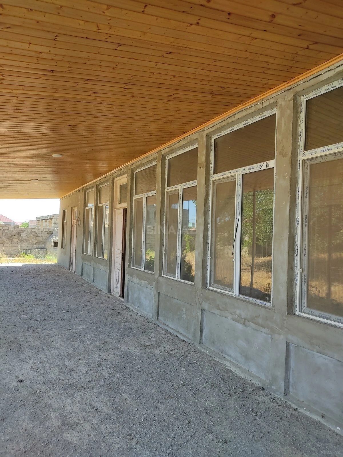 Satılır 4 otaqlı həyət evi 162 m²