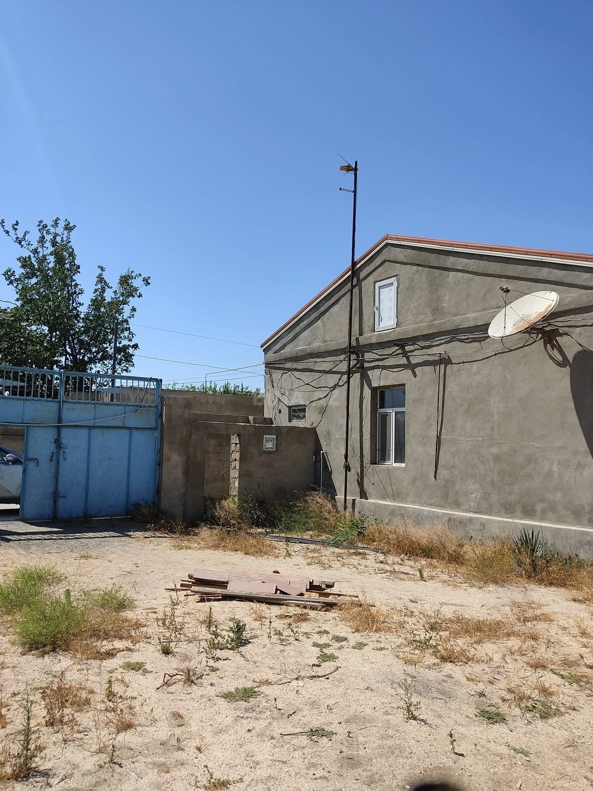 Satılır 4 otaqlı həyət evi 162 m²