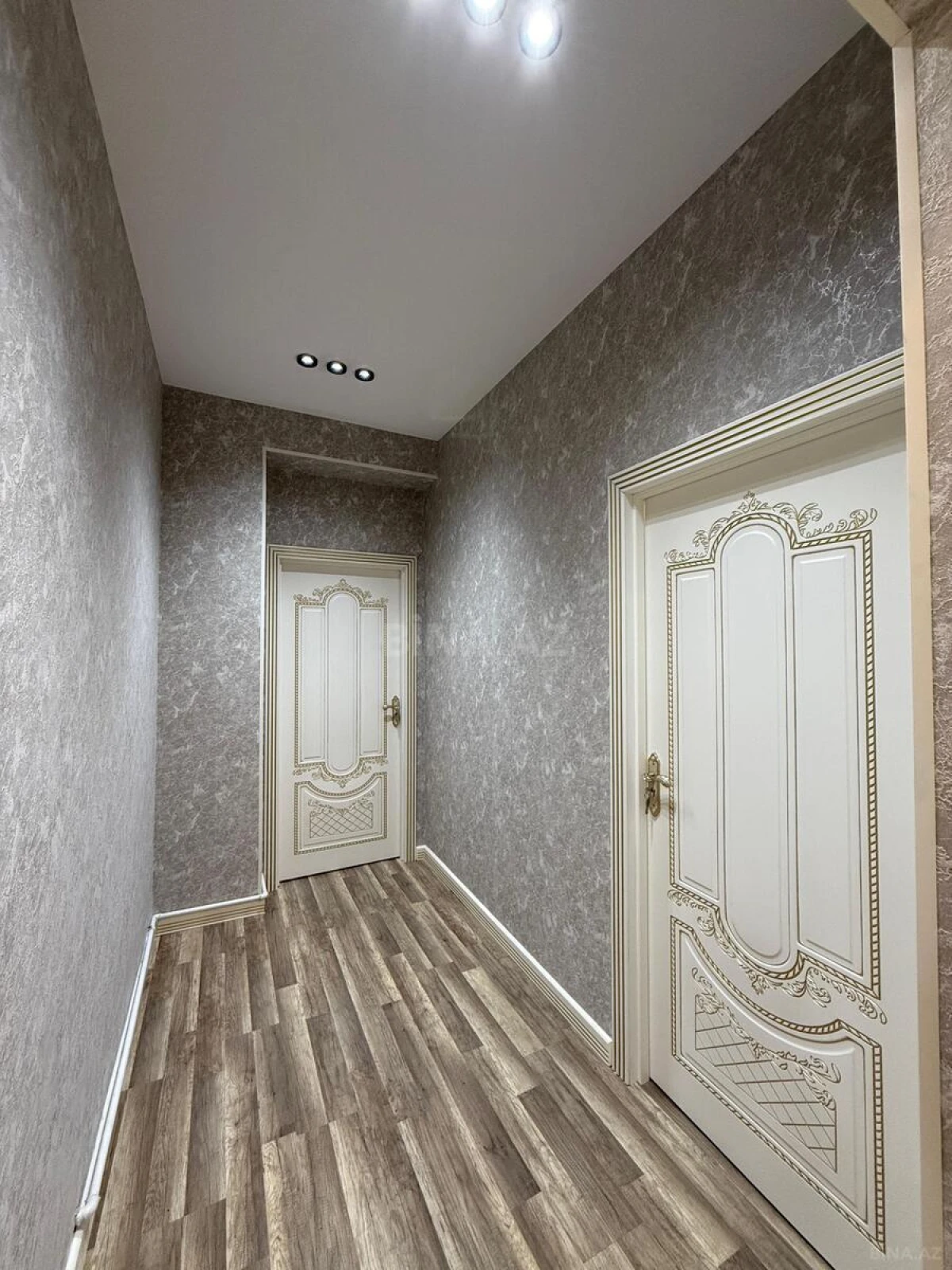 Satılır 3 otaqlı mənzil 74 m²