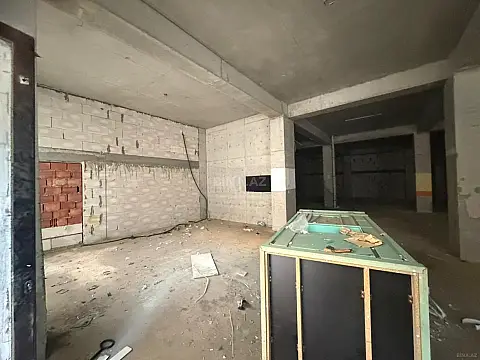 Satılır obyekt 500 m²