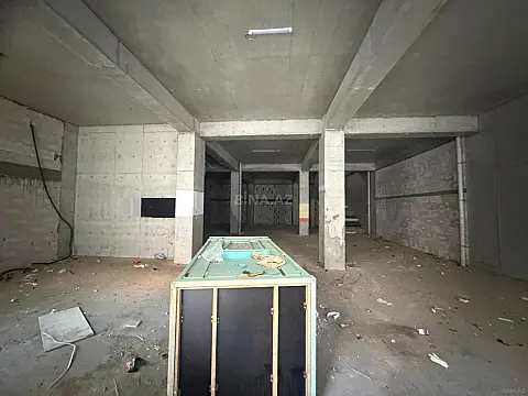 Satılır obyekt 500 m²