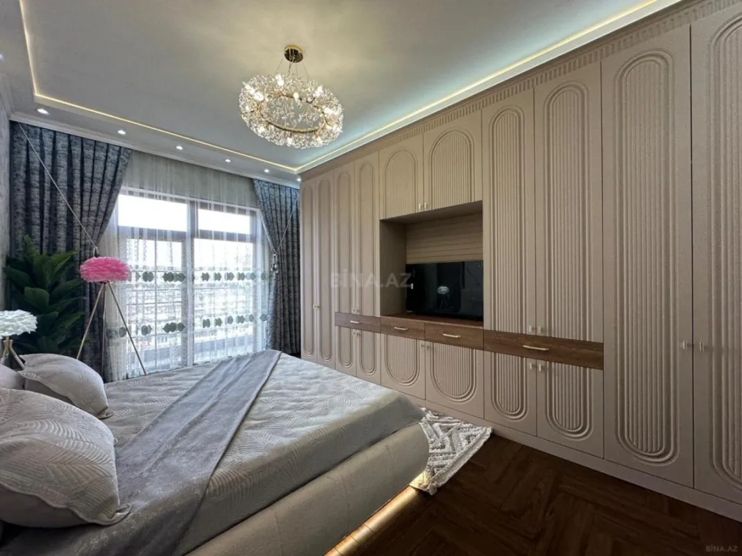 Satılır 3 otaqlı mənzil 107 m²