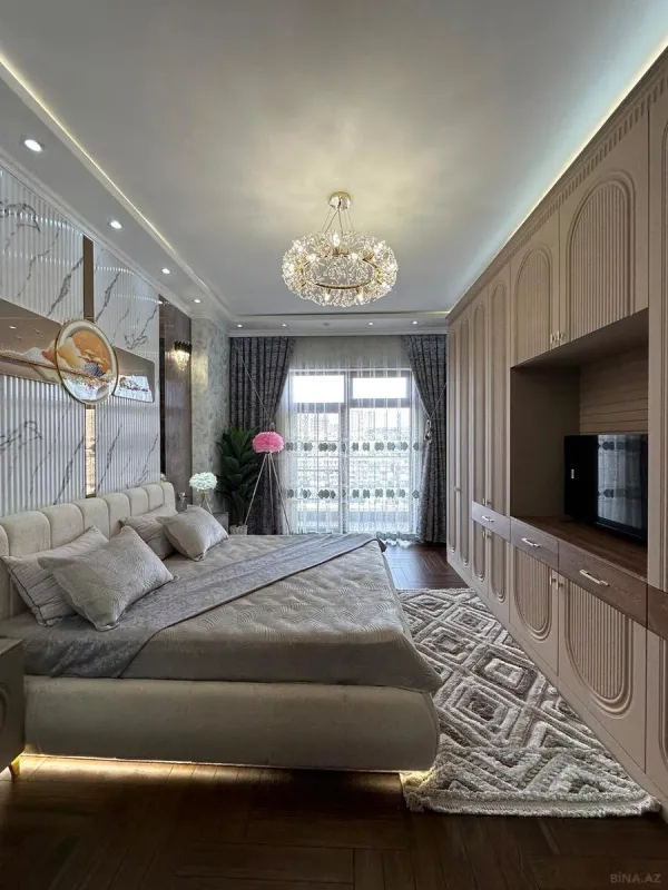 Satılır 3 otaqlı mənzil 107 m²