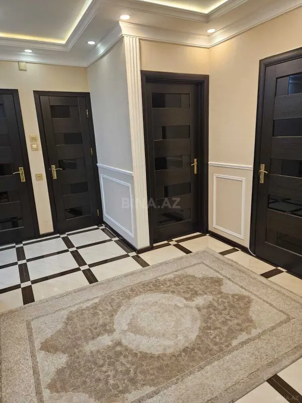 Satılır 3 otaqlı mənzil 68 m²