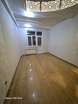 Satılır 3 otaqlı mənzil 135 m²