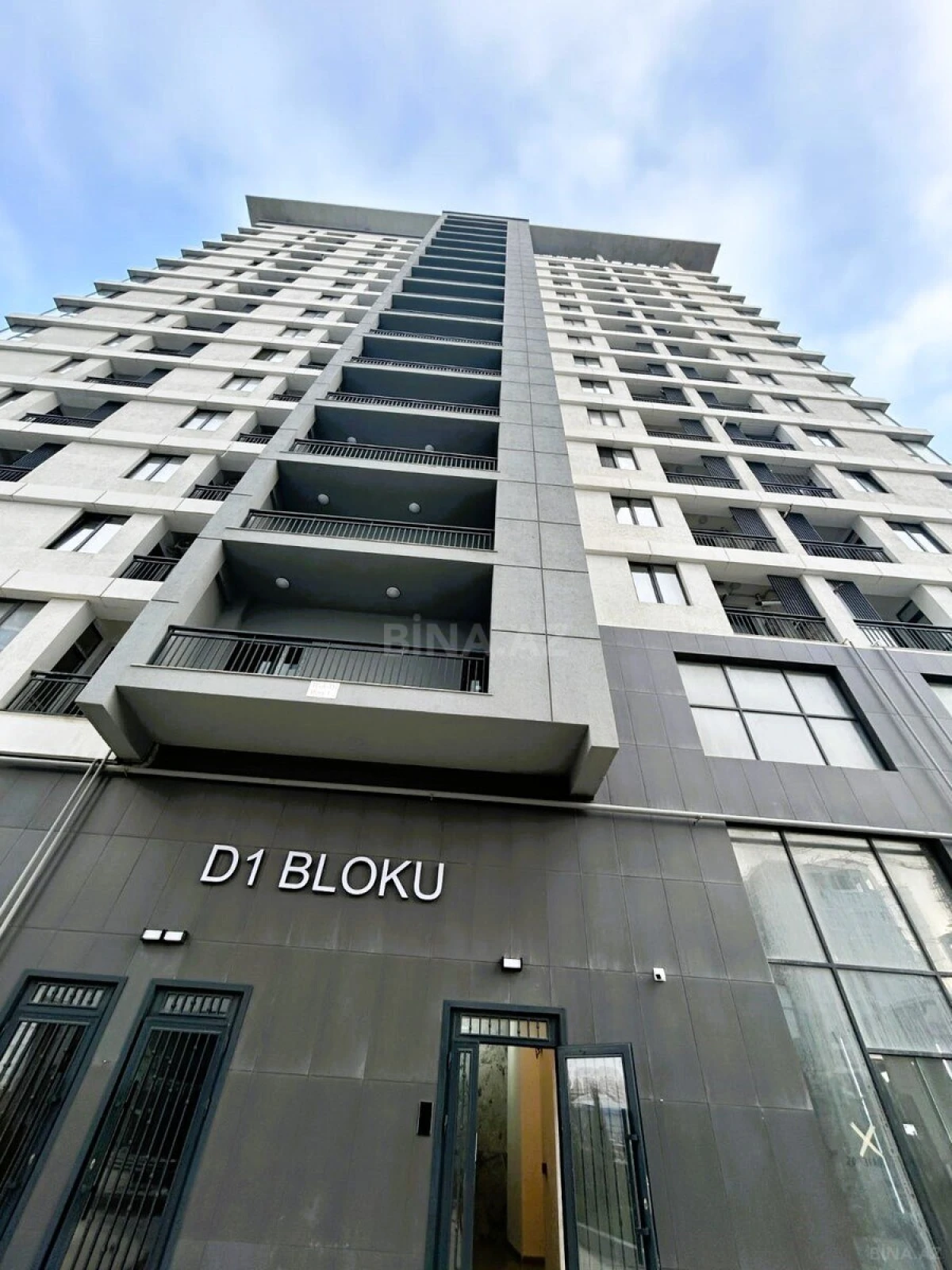 Kirayə verilir 2 otaqlı mənzil 80 m²