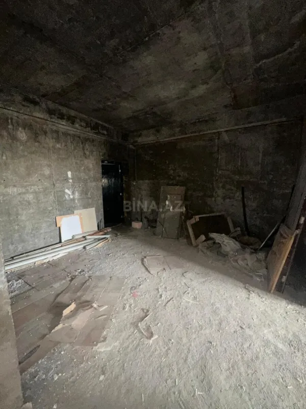 Satılır 3 otaqlı mənzil 140 m²