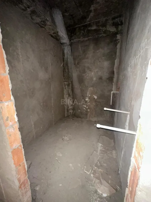 Satılır 3 otaqlı mənzil 140 m²