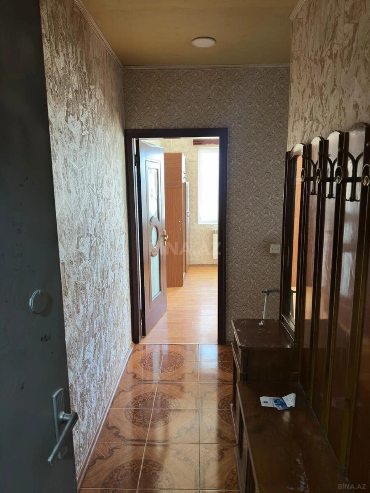Satılır 1 otaqlı mənzil 40 m²