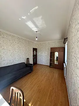 Satılır 1 otaqlı mənzil 40 m²