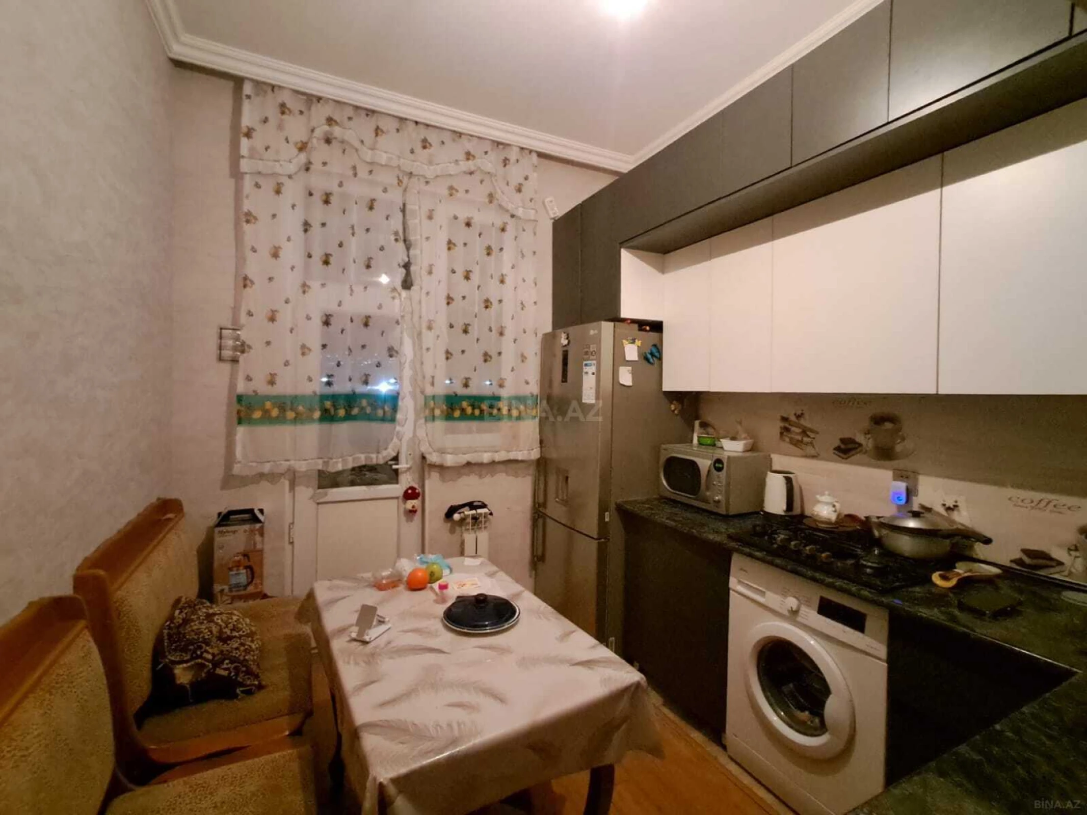 Satılır 2 otaqlı mənzil 63 m²
