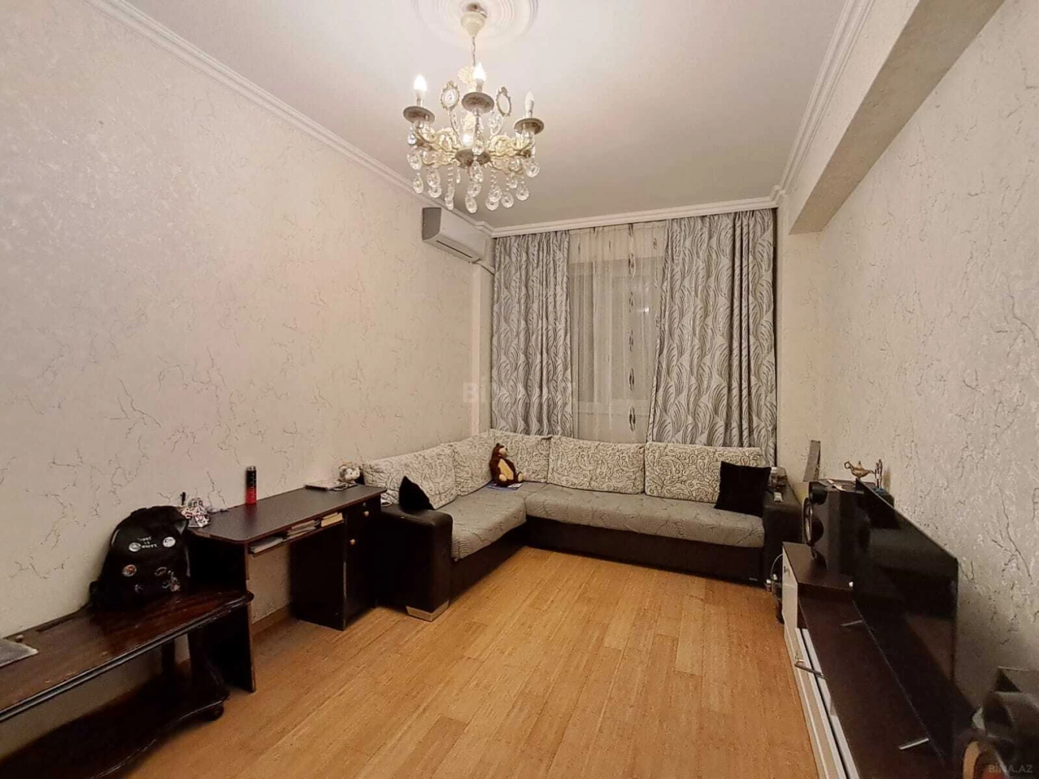 Satılır 2 otaqlı mənzil 63 m²