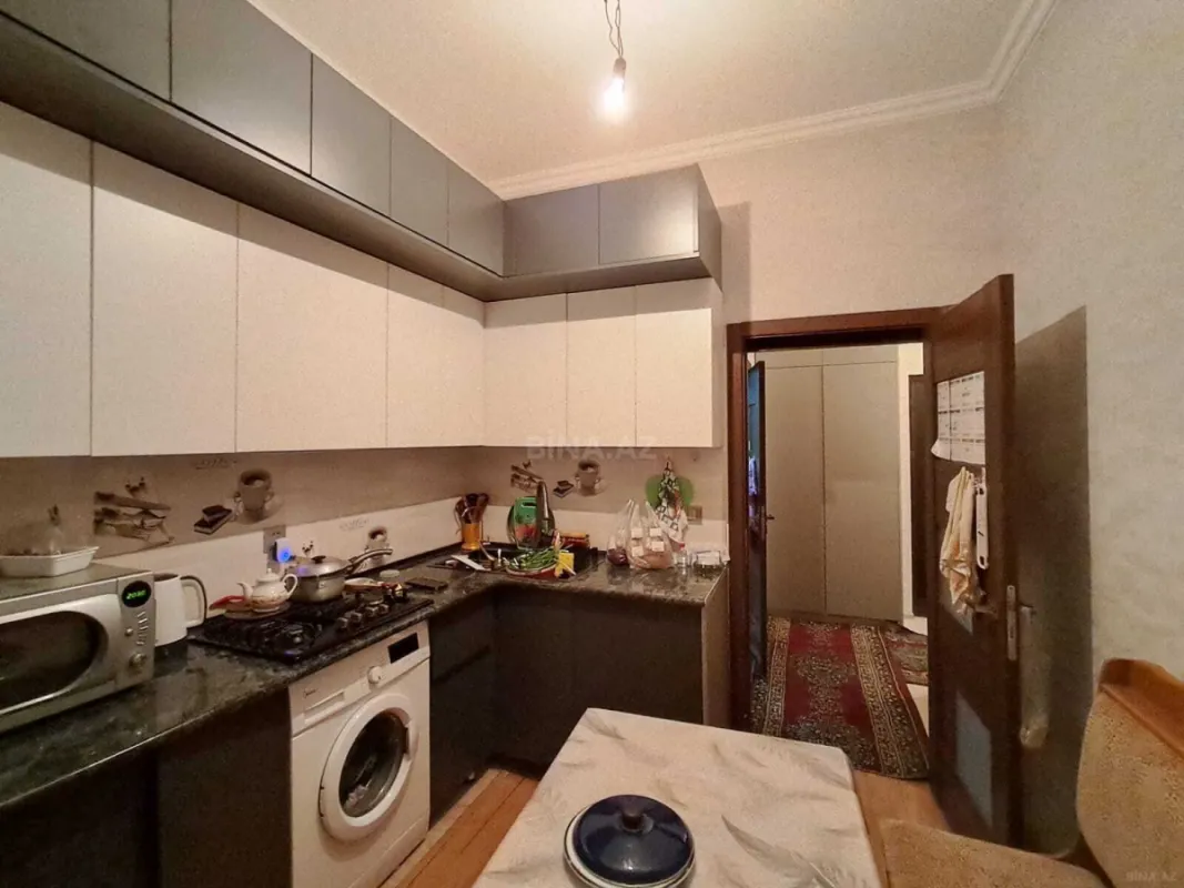 Satılır 2 otaqlı mənzil 63 m²
