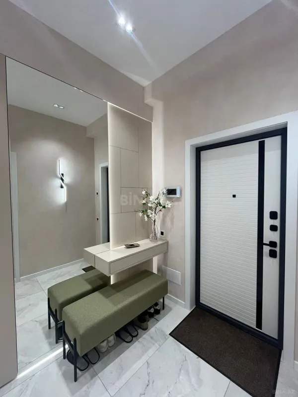 Kirayə verilir 2 otaqlı mənzil 70 m²