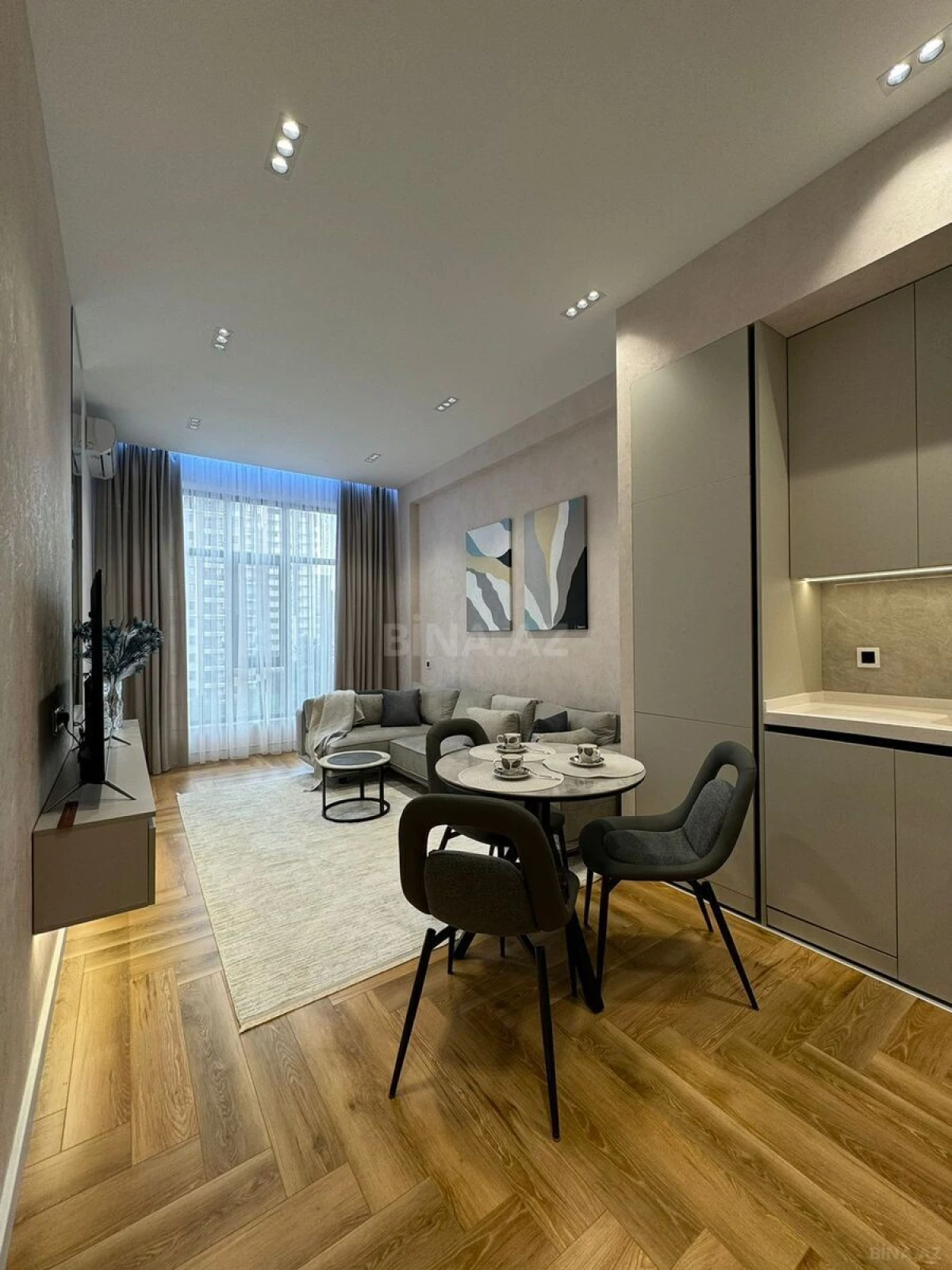 Kirayə verilir 2 otaqlı mənzil 70 m²