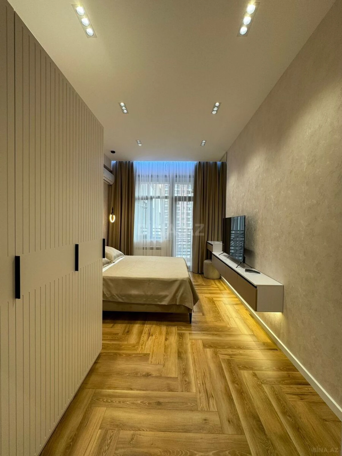 Kirayə verilir 2 otaqlı mənzil 70 m²