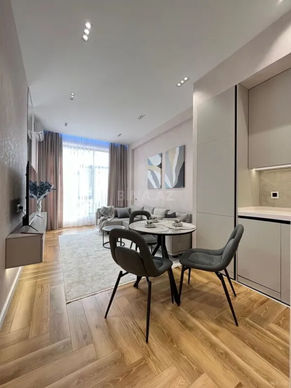 Kirayə verilir 2 otaqlı mənzil 70 m²